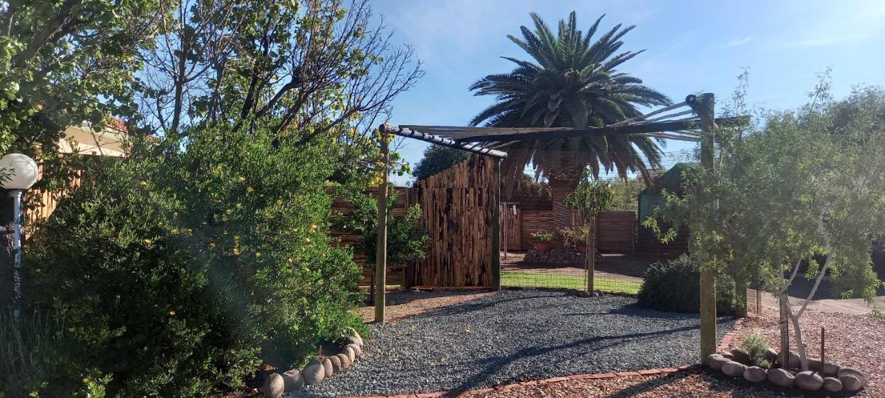 Mitat Guesthouse Beaufort West Exteriör bild