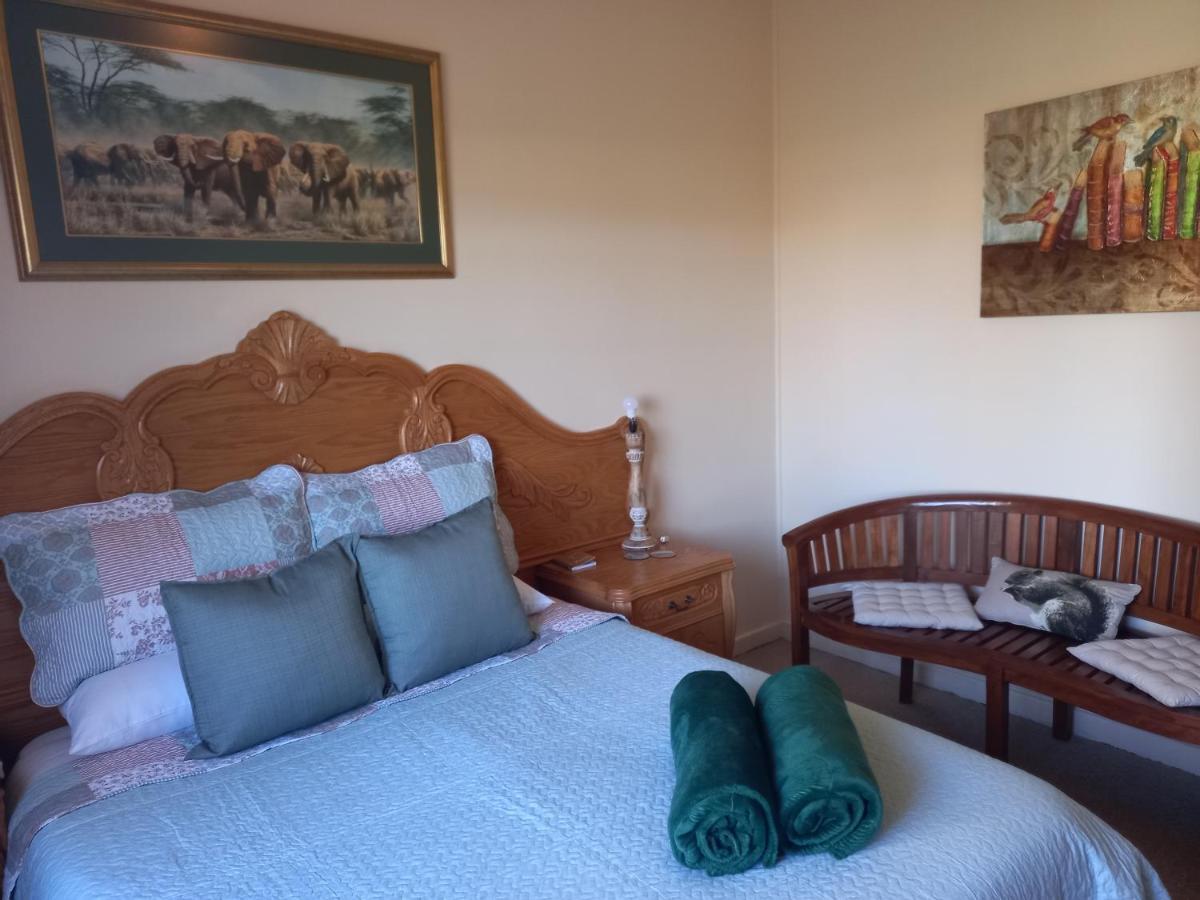 Mitat Guesthouse Beaufort West Exteriör bild